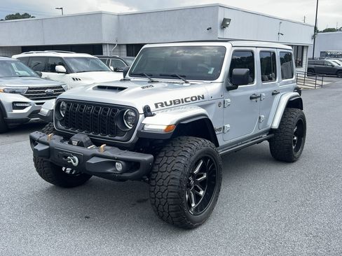 Used 2024 Jeep Wrangler Unlimited Rubicon 392 AWD/4WD image 3