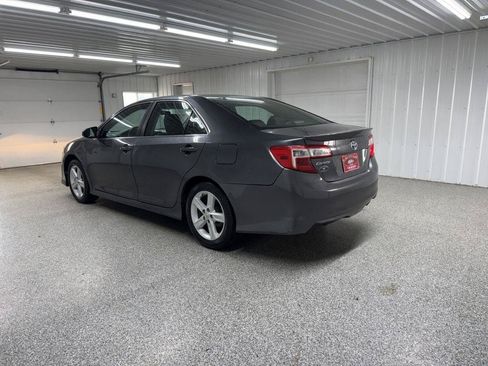 Used 2012 Toyota Camry SE FWD image 4