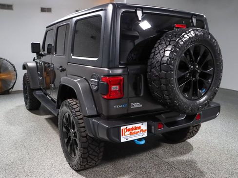 Used 2023 Jeep Wrangler Unlimited Sahara w/ Cold Weather Group AWD/4WD image 10