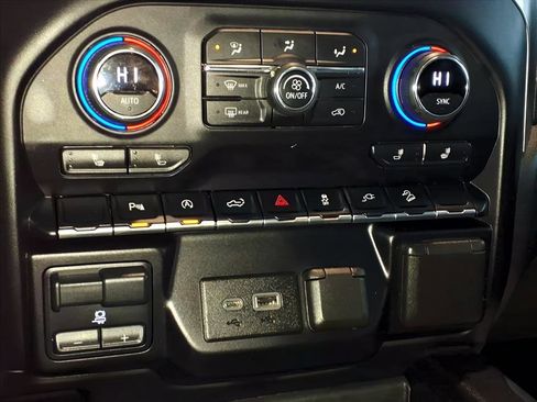 Used 2020 Chevrolet Silverado 1500 LT Trail Boss image 22