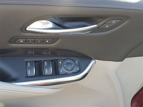 Used 2019 Cadillac XT4 Premium Luxury w/ Cold Weather Package image 16