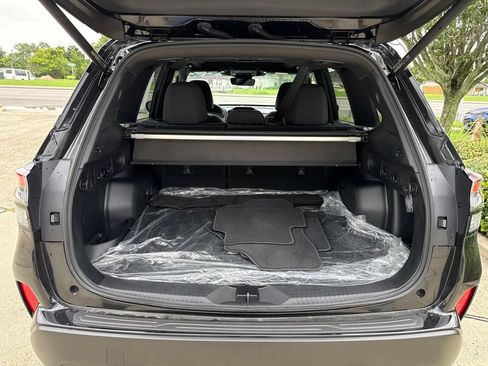 Certified 2025 Subaru Forester Premium AWD/4WD image 9