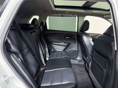 Certified 2022 Nissan Rogue SV w/ SV Premium Package AWD/4WD image 33