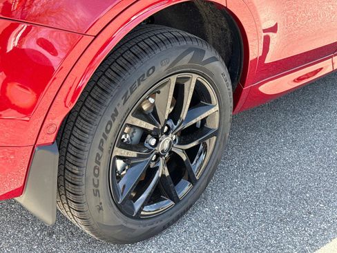 New 2025 Land Rover Discovery Sport S image 6