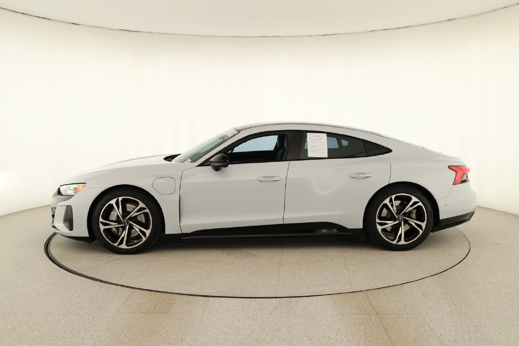 Used 2022 Audi e-tron GT Prestige AWD/4WD image 2