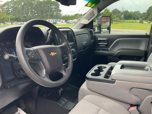 Used 2019 Chevrolet Silverado 2500 W/T w/ WT Convenience Package AWD/4WD image 19
