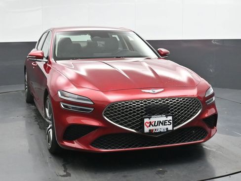 Used 2023 Genesis G70 2.0T image 6