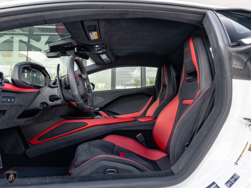 Used 2026 Lamborghini Temerario AWD/4WD image 15
