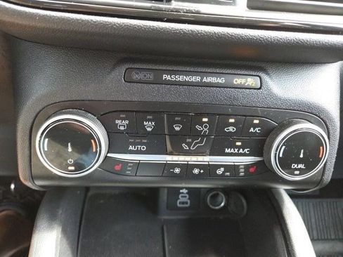 Used 2024 Ford Escape ST-Line Select AWD/4WD image 22