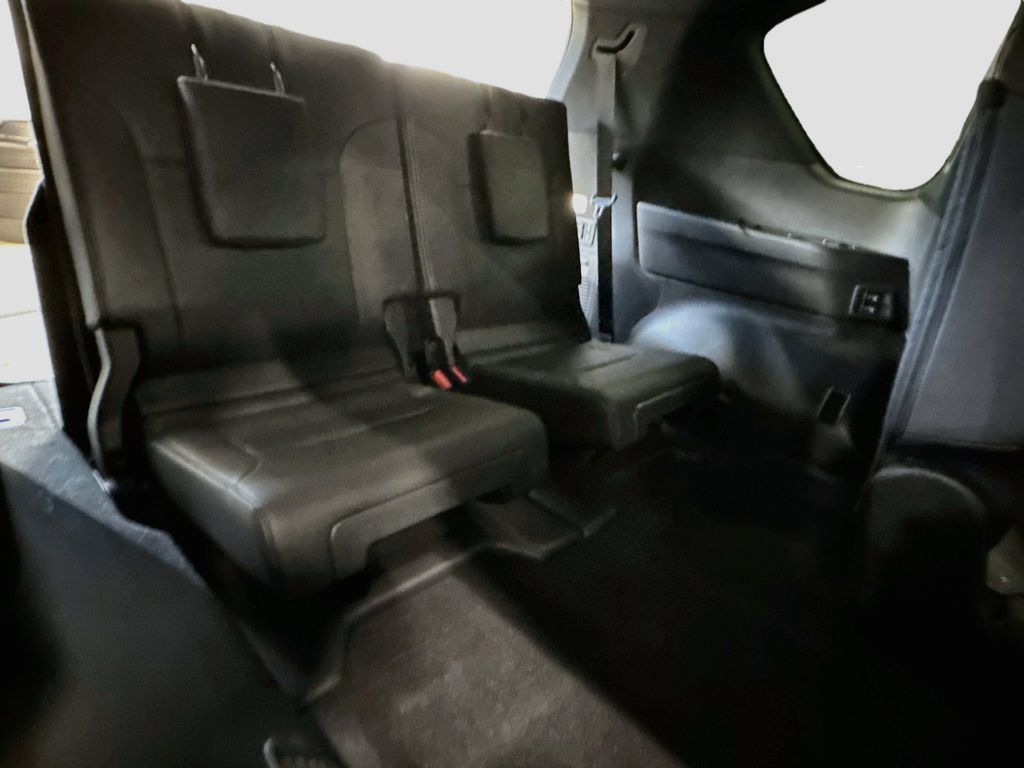 Used 2023 Lexus LX 600 4WD w/ Appearance Package image 32