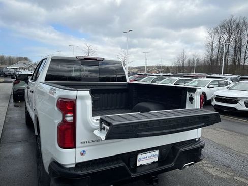 Certified 2024 Chevrolet Silverado 1500 LT Trail Boss w/ Convenience Package II AWD/4WD image 27