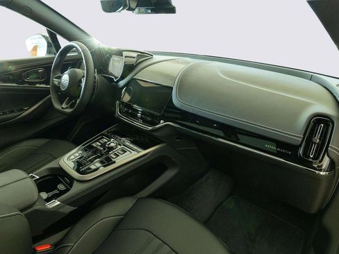 New 2026 Aston Martin DBX 707 image 35