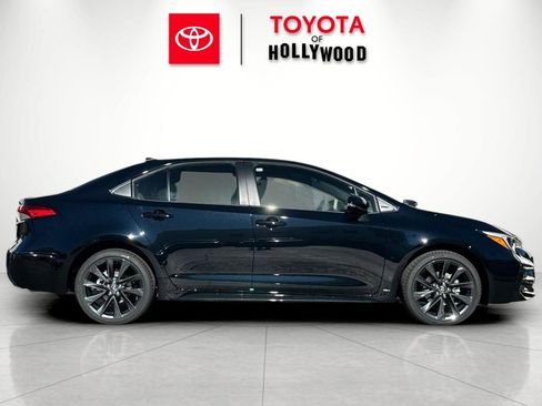 New 2026 Toyota Corolla SE image 3