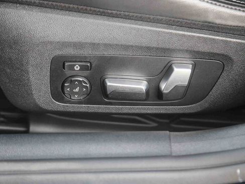 Used 2026 BMW 840i image 18