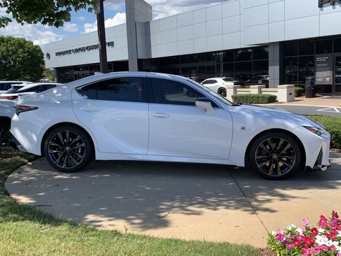 Used 2025 Lexus IS 350 F Sport RWD image 11