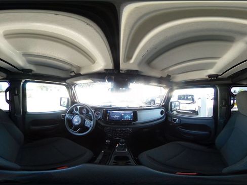 Used 2025 Jeep Wrangler Unlimited Sport AWD/4WD image 42