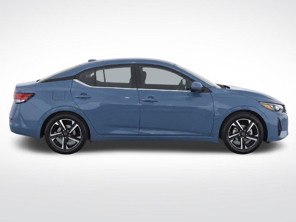 Used 2025 Nissan Sentra SV w/ All-Weather Package FWD image 8