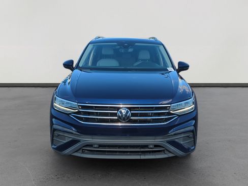 Certified 2022 Volkswagen Tiguan SE w/ Panoramic Sunroof Package image 8
