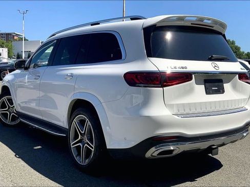Used 2023 Mercedes-Benz GLS 450 4MATIC w/ AMG Line Exterior image 2