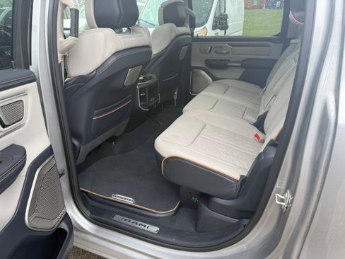 Certified 2025 RAM 1500 Tungsten w/ Off Road Group AWD/4WD image 16