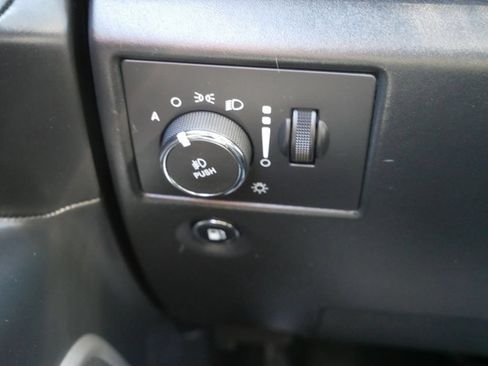 Used 2019 Jeep Grand Cherokee Summit AWD/4WD image 32