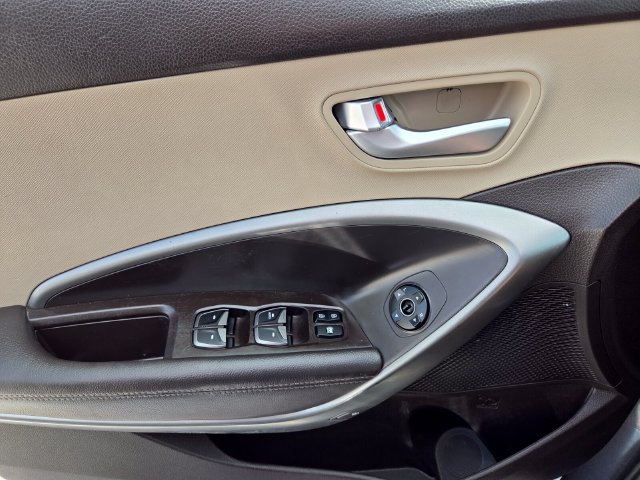 Used 2018 Hyundai Santa Fe Sport FWD image 22