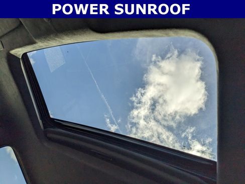 Used 2023 GMC Sierra 1500 AT4X image 3