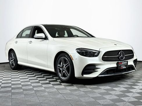 Used 2022 Mercedes-Benz E 350 4MATIC Sedan image 1
