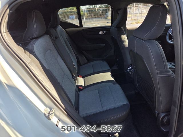 Used 2024 Volvo XC40 B5 Core AWD/4WD image 14
