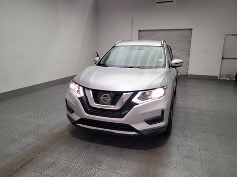 Used 2017 Nissan Rogue SV AWD/4WD image 15