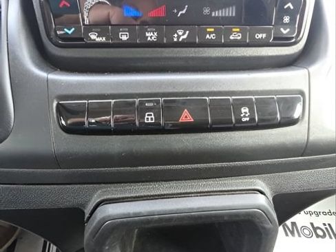 Used 2025 RAM ProMaster 2500 w/ Convenience Group FWD image 15