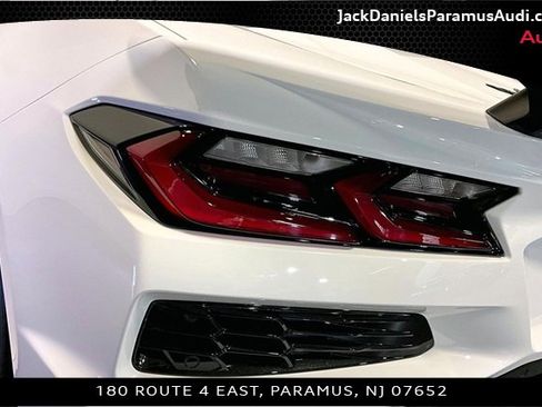 Used 2023 Chevrolet Corvette Z06 w/ Z07 Performance Package image 10