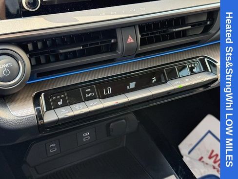 Used 2026 Toyota Prius XLE FWD image 28