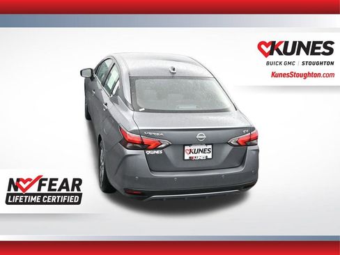 Used 2023 Nissan Versa SV image 38