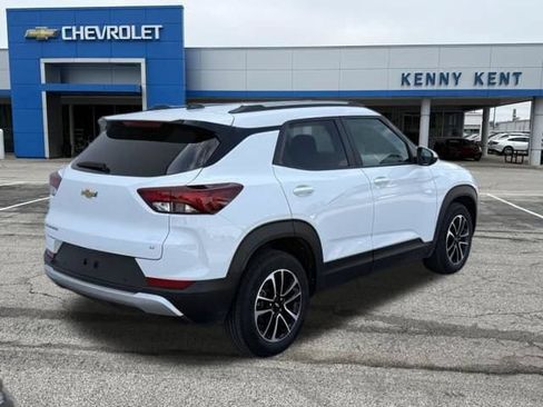 Certified 2025 Chevrolet TrailBlazer LT w/ LT Cold Weather Package FWD image 4