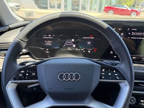 Certified 2025 Audi Q5 Premium w/ Convenience Package AWD/4WD image 25
