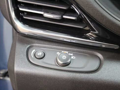 Used 2024 Buick Envista Sport Touring w/ Experience Buick Package FWD image 15