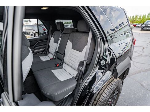 Used 2025 Toyota 4Runner TRD Off-Road image 23