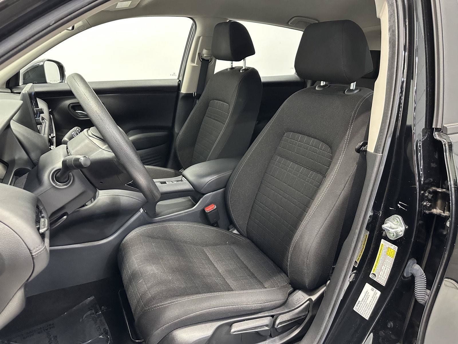 Certified 2025 Honda HR-V LX image 11