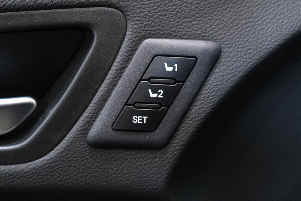 Certified 2026 Toyota Sienna Platinum AWD/4WD image 21