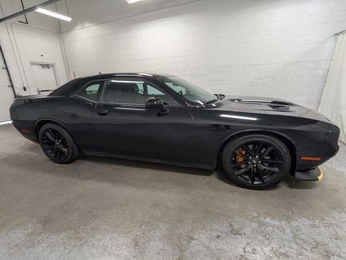 Certified 2023 Dodge Challenger GT w/ Plus Package RWD image 3