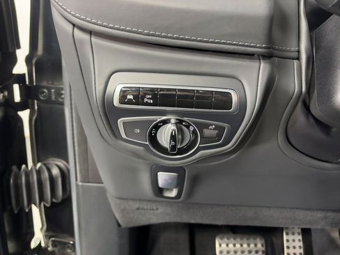 Used 2022 Mercedes-Benz G 550 image 11