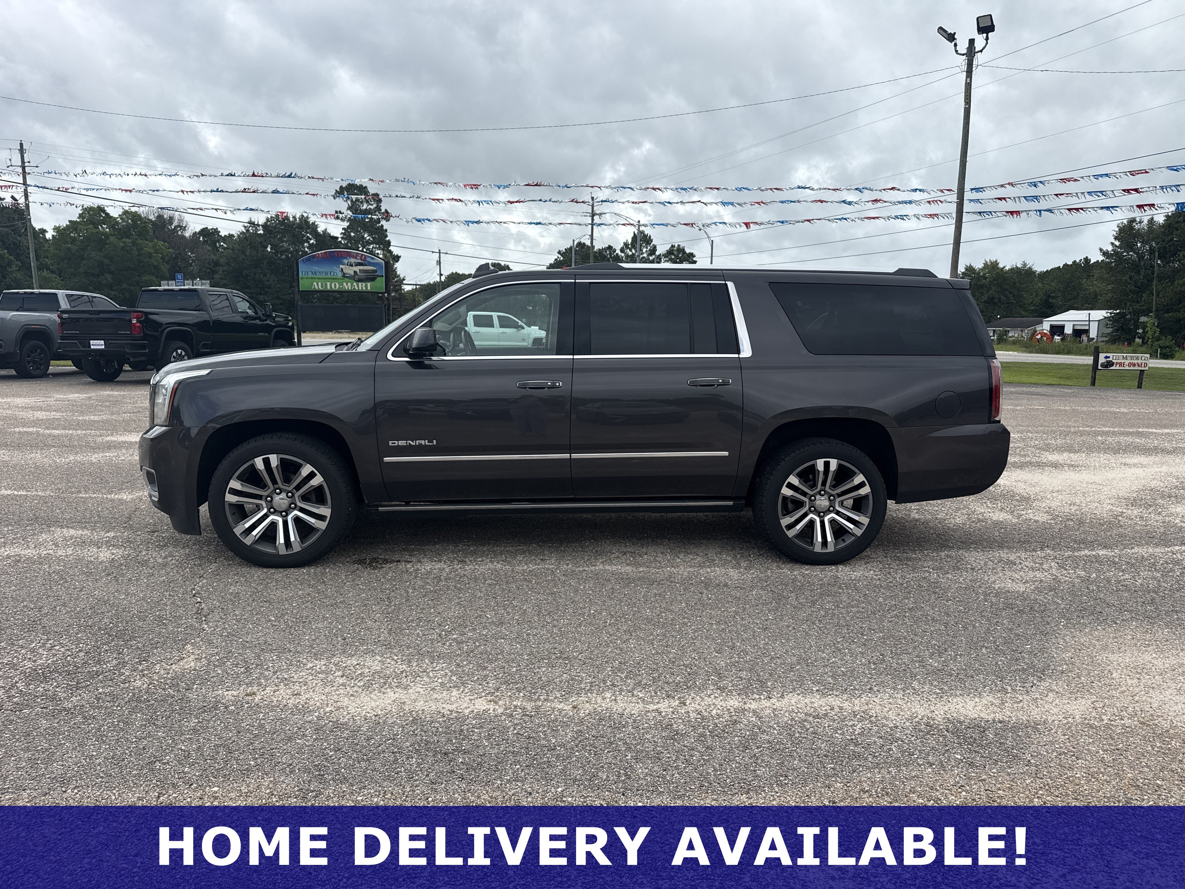 Used 2018 GMC Yukon XL Denali w/ Denali Ultimate Package AWD/4WD image 4