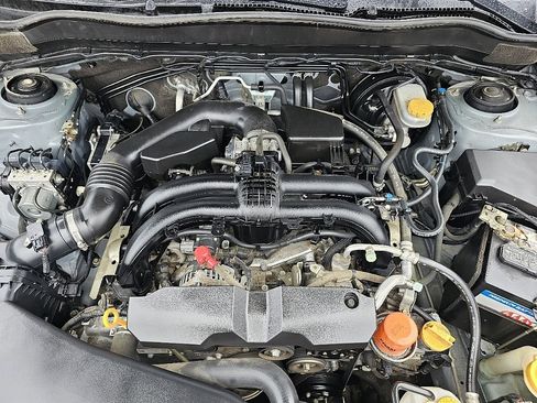 Used 2017 Subaru Forester 2.5i w/ Alloy Wheel Package image 11