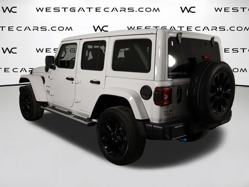 Used 2023 Jeep Wrangler Unlimited Sahara w/ Cold Weather Group AWD/4WD image 44