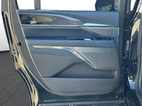 Used 2025 Cadillac Escalade IQ Luxury 2 w/ LPO, Radiant Package AWD/4WD image 13