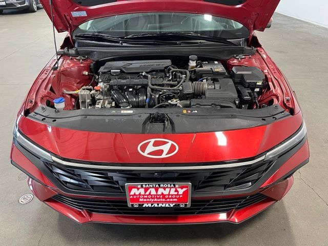 Used 2024 Hyundai Elantra Limited FWD image 9
