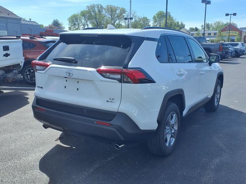 Certified 2025 Toyota RAV4 LE AWD/4WD image 4