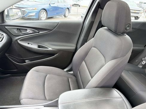 Used 2023 Chevrolet Malibu LT FWD image 17