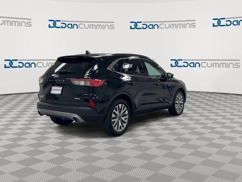 Used 2022 Ford Escape Titanium AWD/4WD image 8